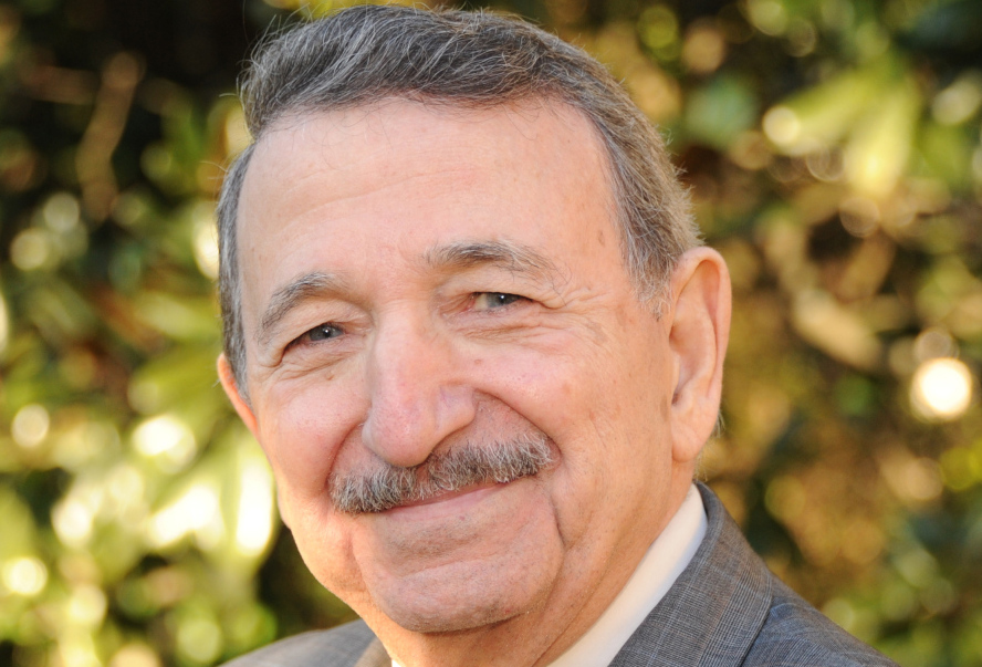 Priestley Medalist Mostafa El-Sayed's Nano Scale Fight Against Cancer image